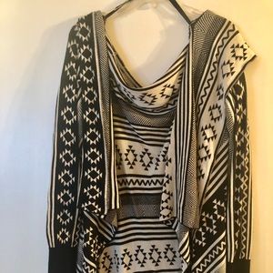 2X Aztec sweater